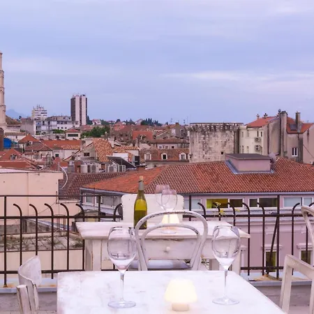 Luxury Procurator 7 In The Heart Of With Roof Terrace Affittacamere