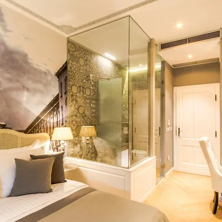 Luxury Procurator 7 In The Heart Of With Roof Terrace 4*