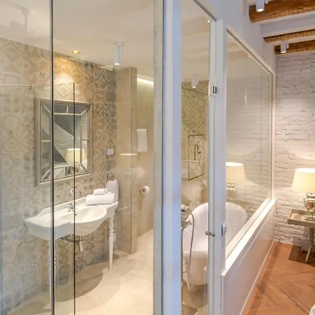 Luxury Procurator 7 In The Heart Of With Roof Terrace